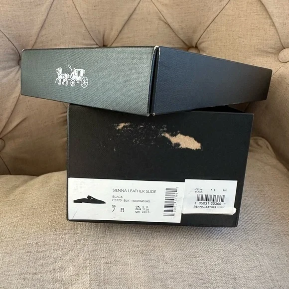 Coach black leather/gold buckle Sienna Leather Slide, size 7 - Picture 4 of 5